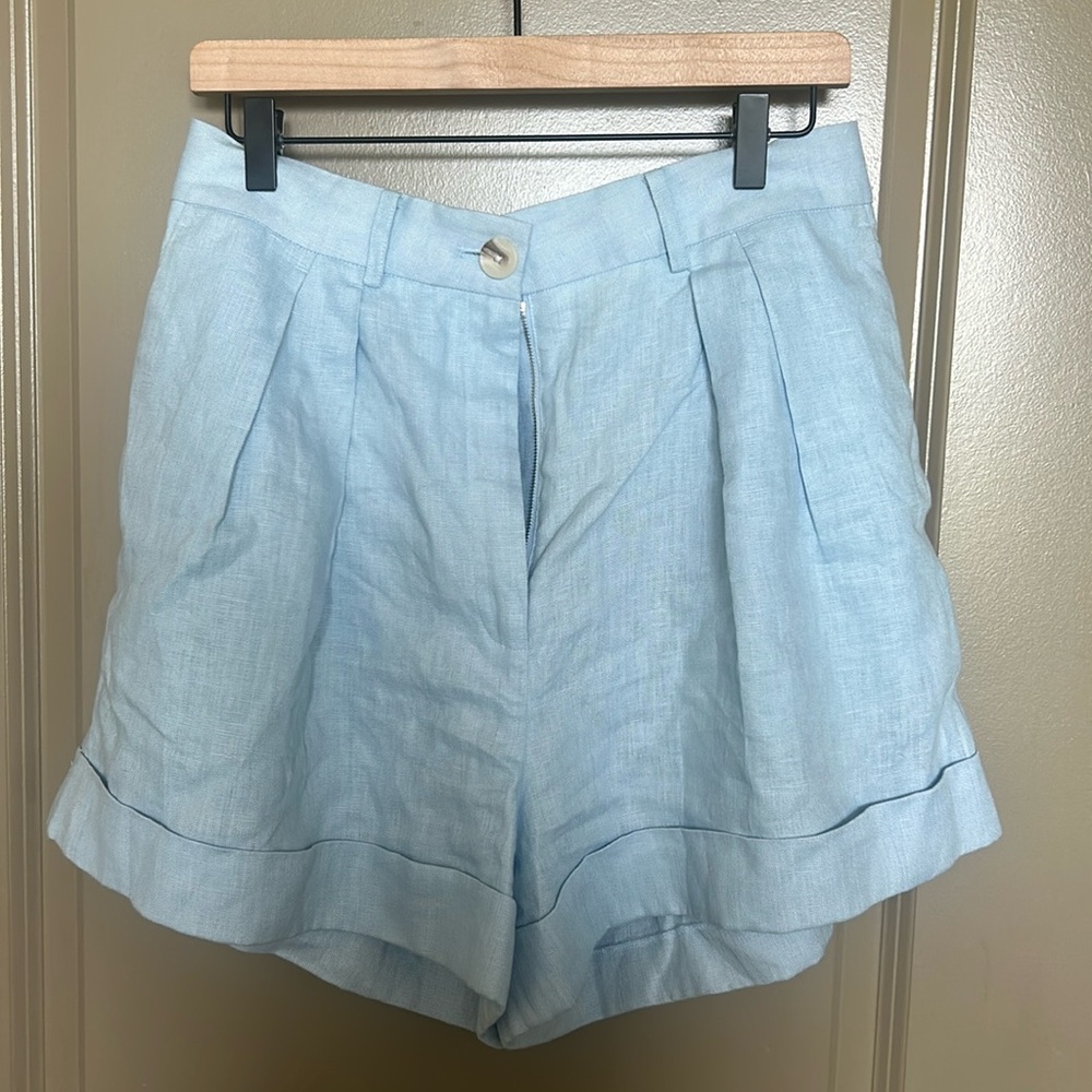 HELSA linen Rolled Shorts in Chambray